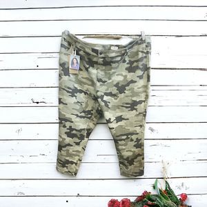 Nili Lotan Camouflage Capris